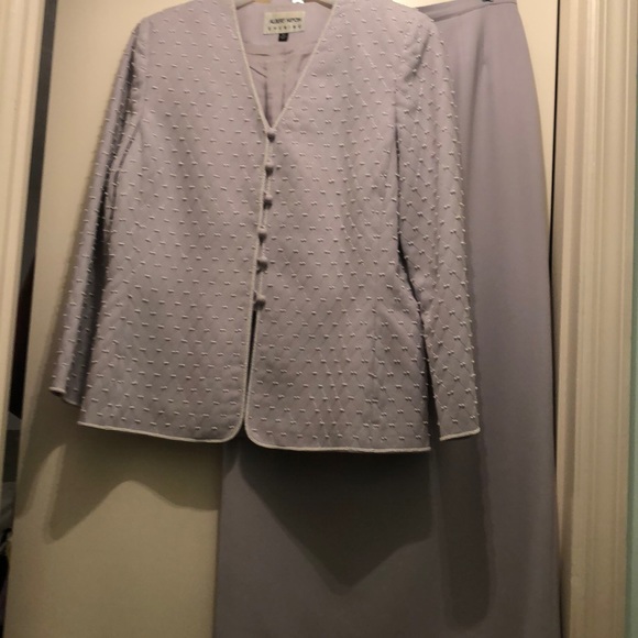 Albert Nipon evening lilac 2 piece long dress - Picture 2 of 3